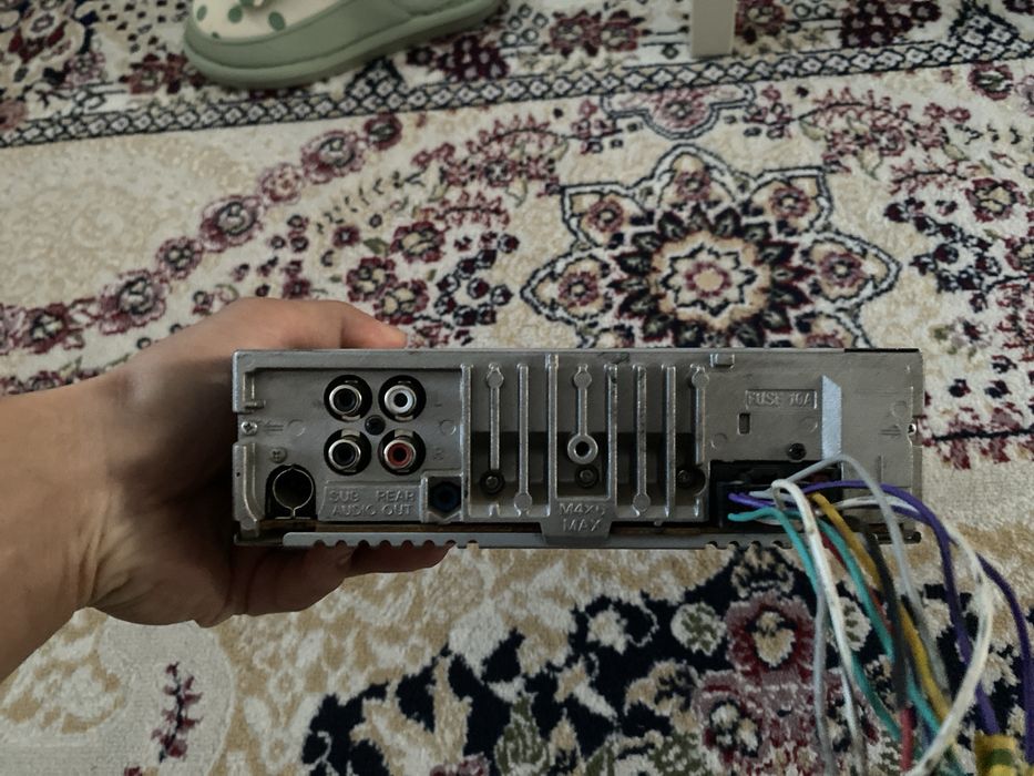 Магнитол      Sony