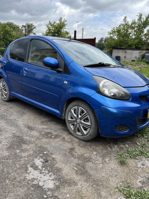 Продам тойота айго 2009 год