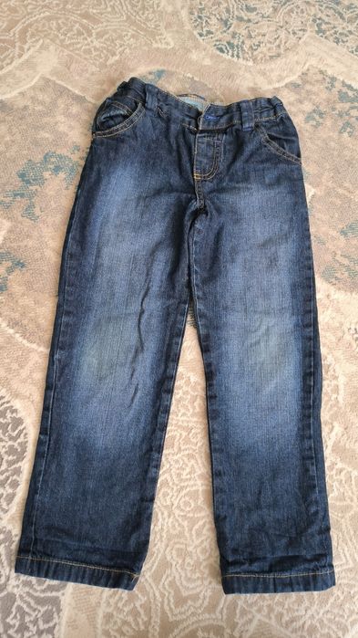 Продам детские джинсы 4-6 лет