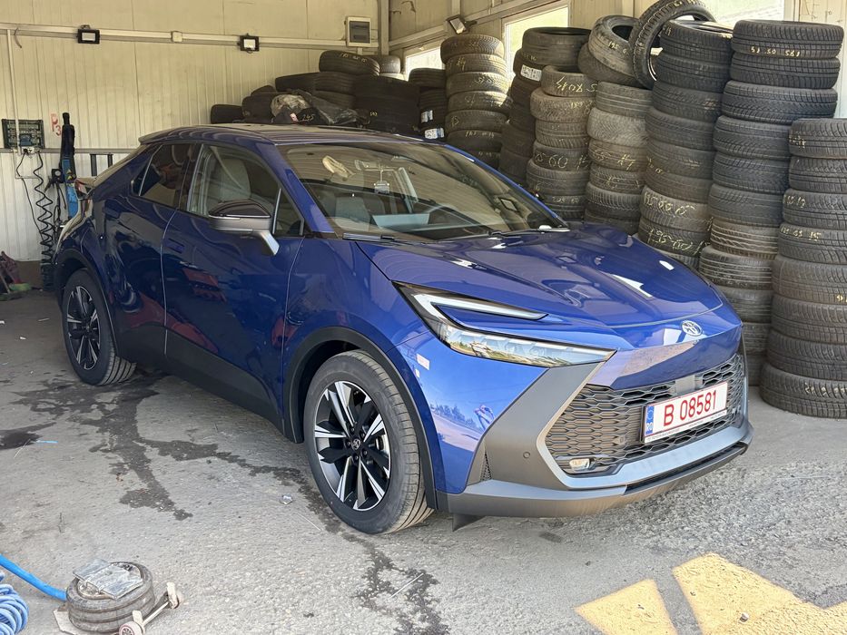 225/55/18 Bridgeston  Turanza , vara , folosite pană la vulcanizare (12km )
