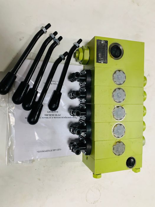 Гидрораспределитель на автокран