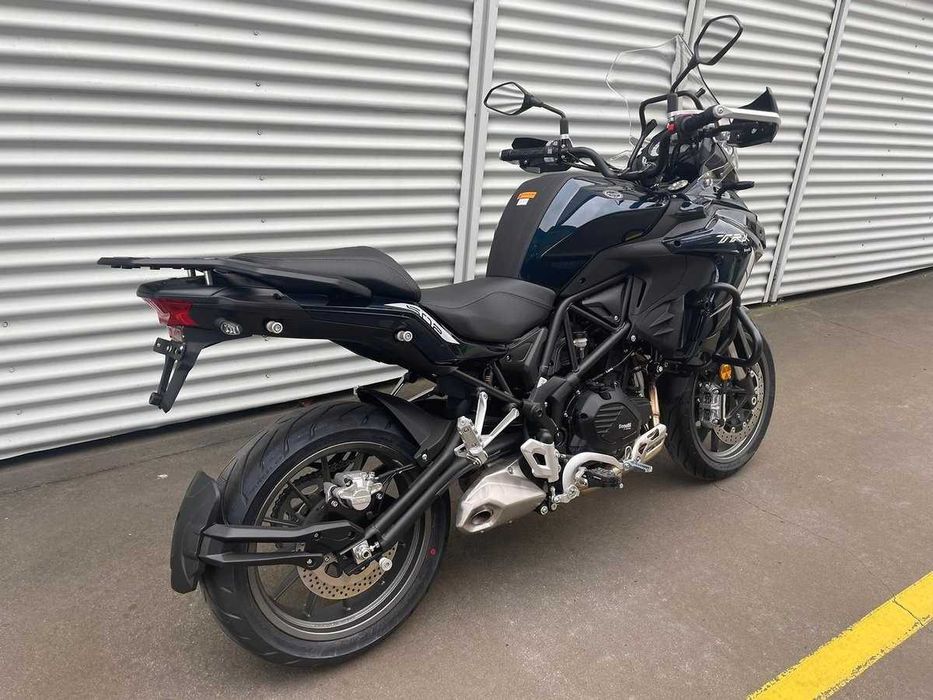 Мотоцикл Benelli TRK 502