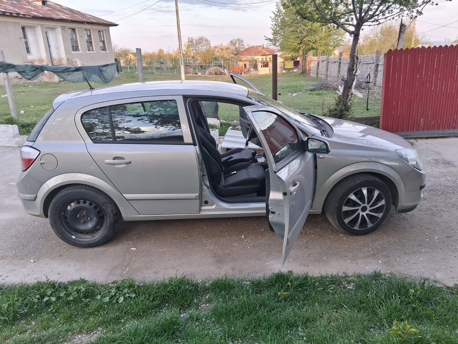 Vând sau schimb Opel Astra h 1.4 benzină  2006