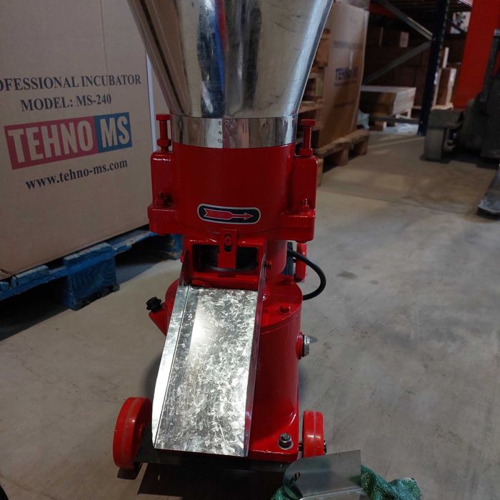 Гранулатор за фураж, Машина за гранули, преса KL-140, 1100 кг/ч 3 кВт