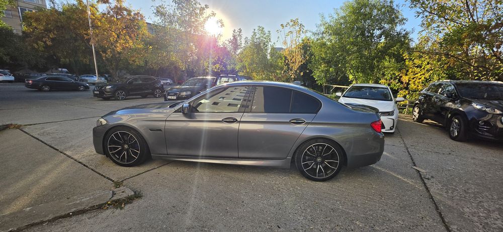 BMW Seria 5 F10 535d Xdrive/ M Pachet/ 4 Butoane