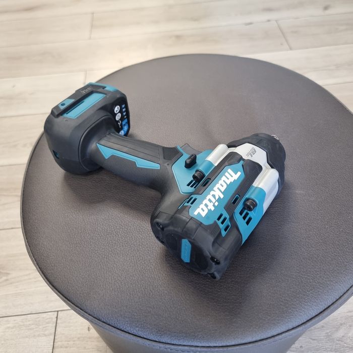 Amanet F28: Masina de insurubat cu impact Makita DTW700