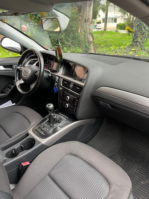 AUDI A4 Avant 2012 — imagine 5
