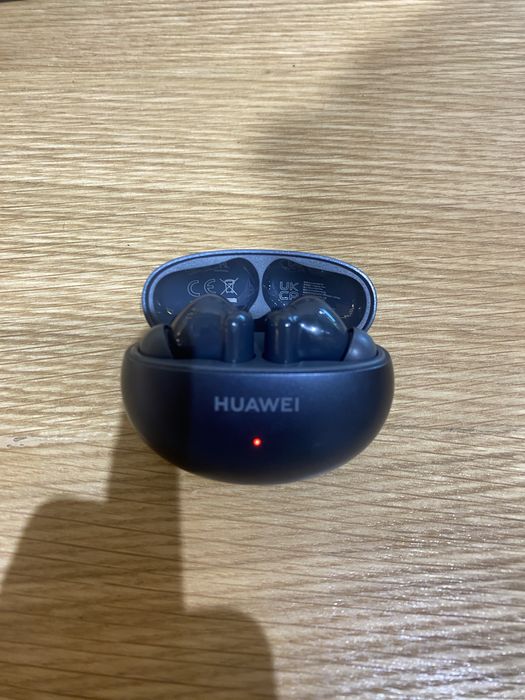 Срочно продам наушники huawei freebuds 6i