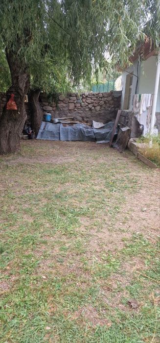 Чимганда дача сотилади  тогни тепаси