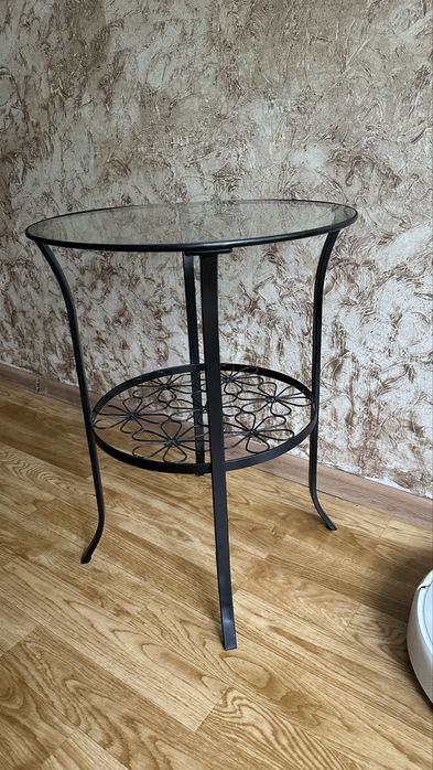 Винтажное кресло стул; стол икея