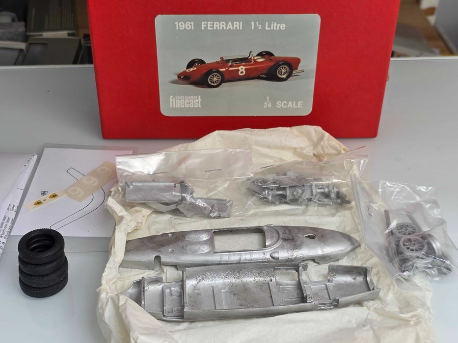 Macheta 1/24 KIT Metalic South Eastern Ferrari 1961