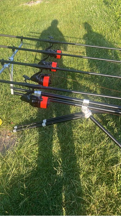 Vand set pescuit la crap