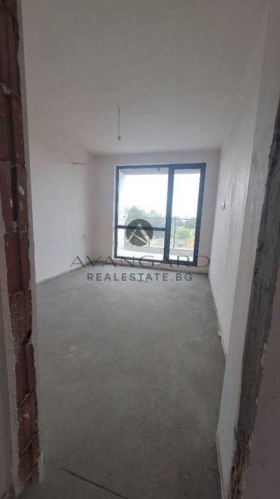 Продава се Двустаен апартамент в Пловдив, Остромила - 75 кв.м за 1564 €/кв.м - Снимка #4