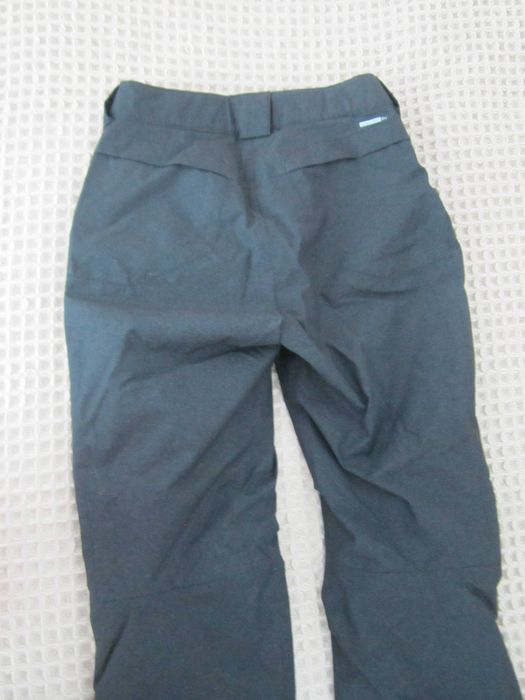 Продавам дамски ски панталон Salomon "S" като нов
