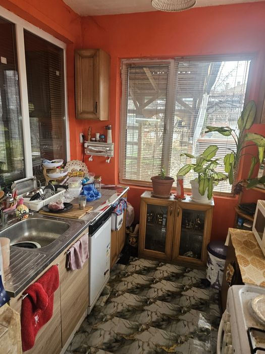 Къща в гр. Павел баня .