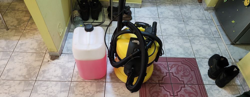 Inchiriez aspirator karcher ud-uscat