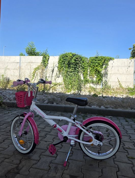 Bicicletă model B'Twin 4-6 ani