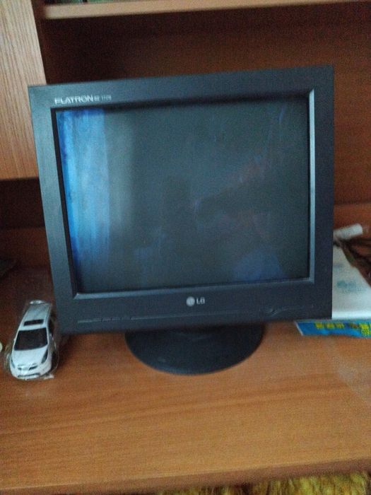 Монитор LG   хорошим состояние.