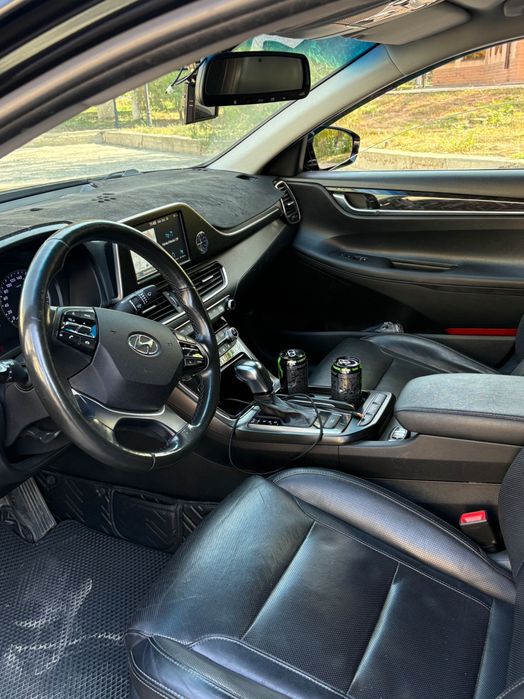 Hyundai Grandeur 2018 г