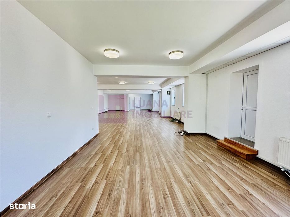 Spatiu de birouri 194 mp | 5 parcari private | curte | Scoala de Inot
