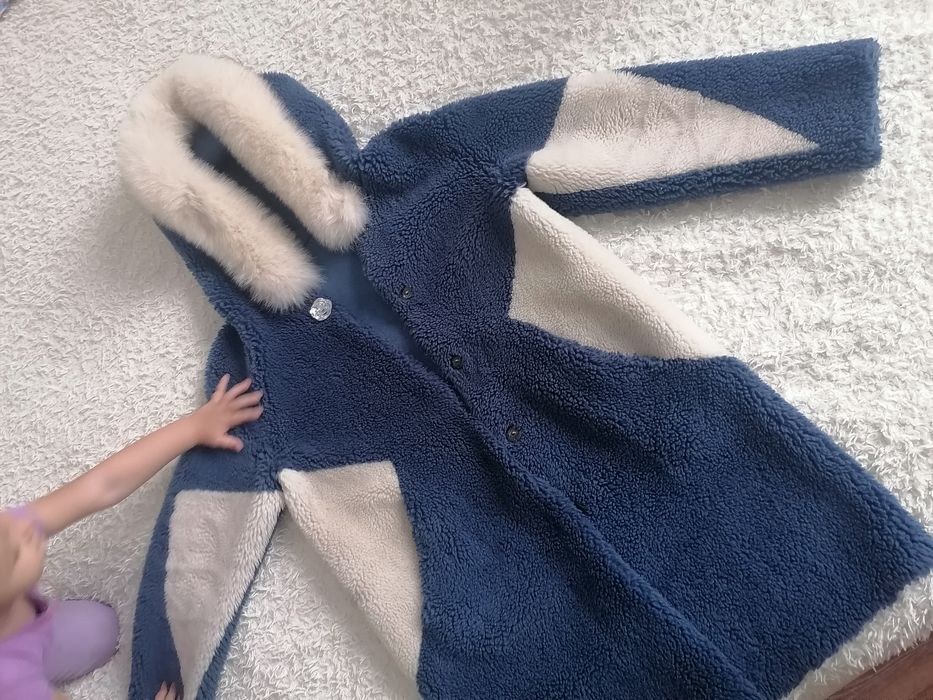 Шубка эко 8тыс.тг опушка писец, р48