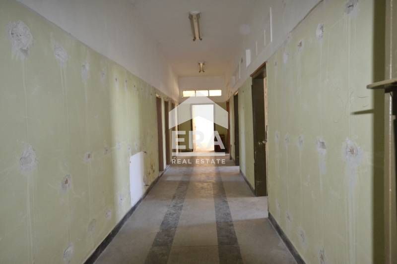 САМО В ЕРА ИМОТИ ХАСКОВО! Търговско помещение в централната част на гр