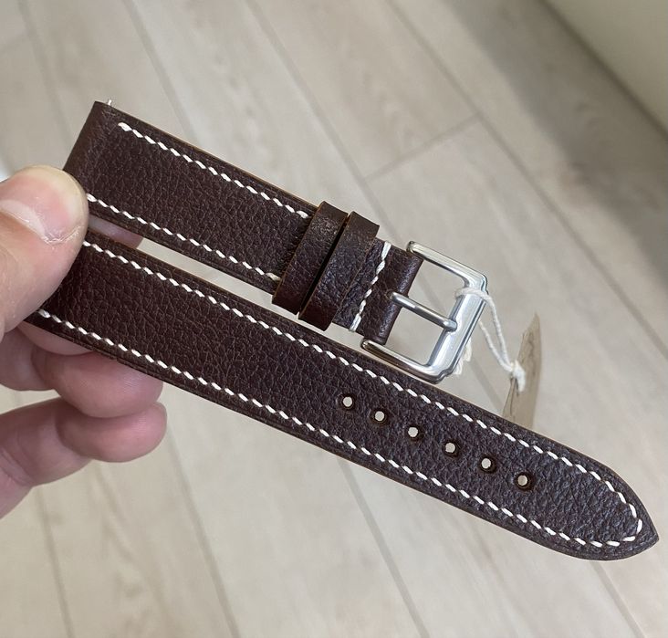 Curea ceas lucrata manual din piele Togo Hermès 20 mm