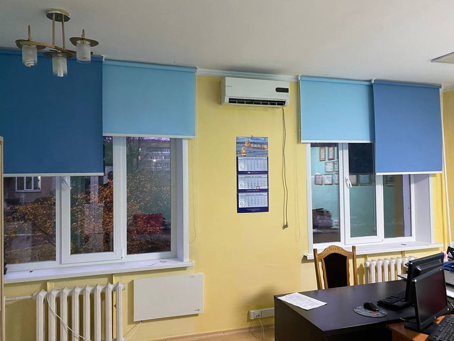 Жалюзи, ролл шторы.