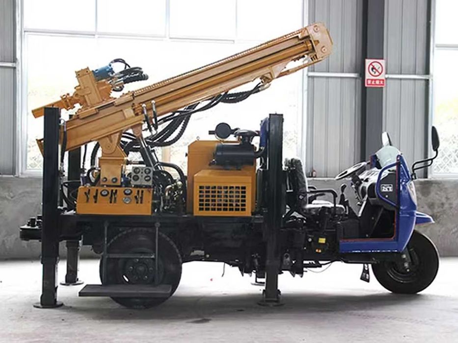 Трехколесная буровая установка (100-300 метров)