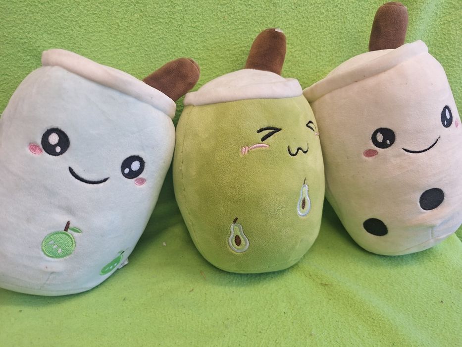 Плюшена играчка възглавничка - Milk tea cup!