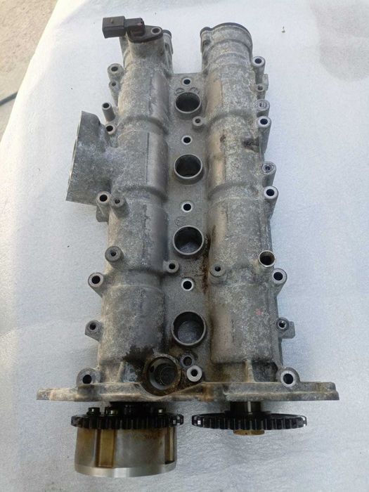 Крышка двигателя с валами CAXA 1.4 TSI