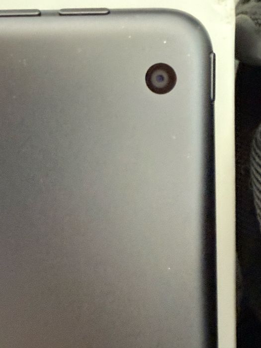 Ipad 9th gen 64gb в добро състояние