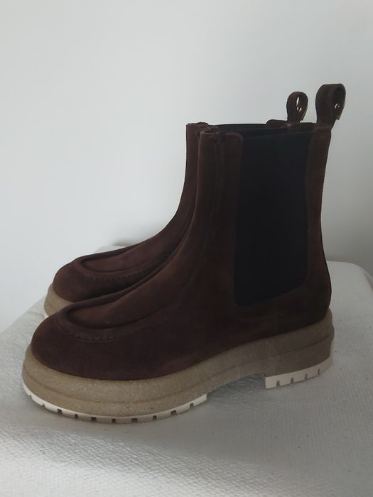 Трицветна ботуши Furla велур