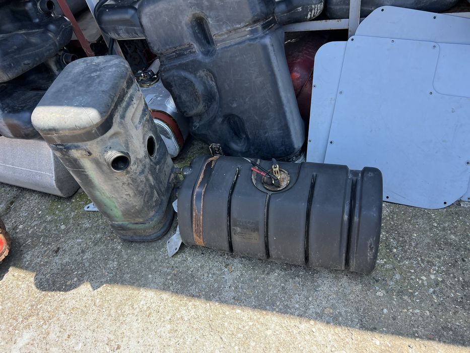 Резервоари за Ивеко Дейли 80-22г.