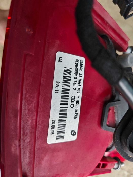 Десни стопове Audi A8 D3 десен стоп Ауди А8 Д3