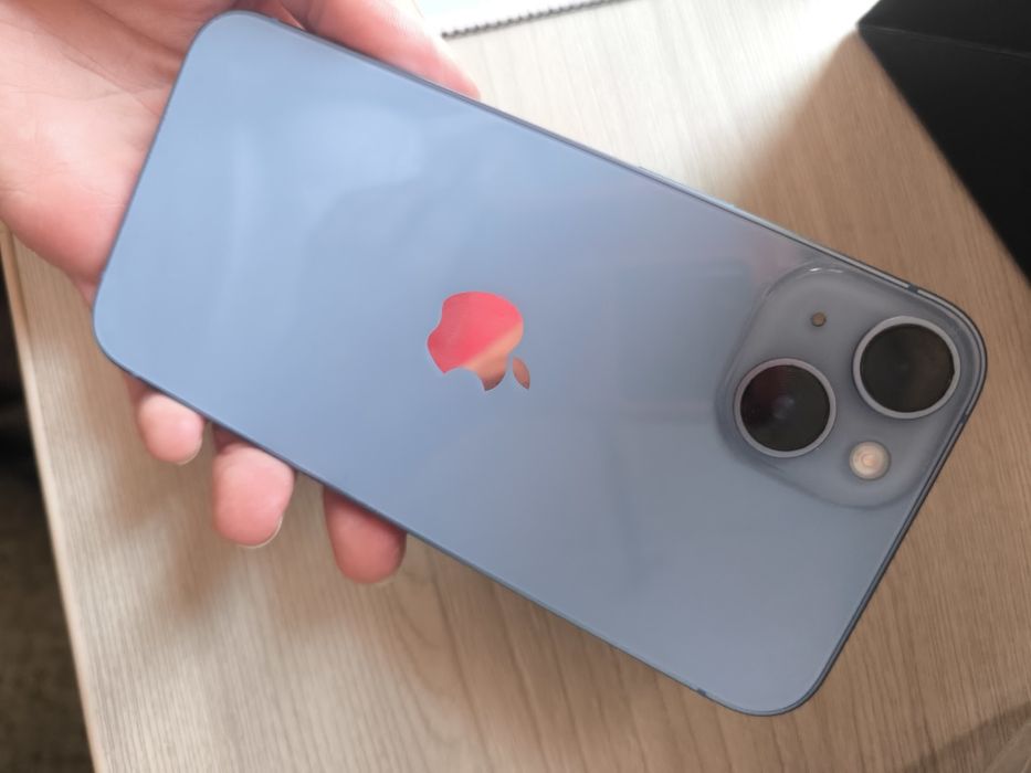 Продам IPhone 14