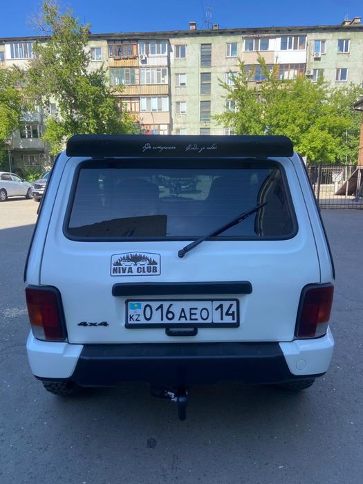 Продам ниву ваз 21214