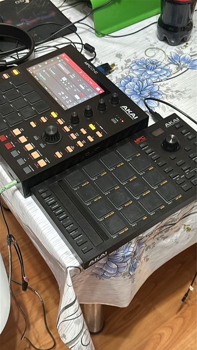 Akai mpc One With Skin