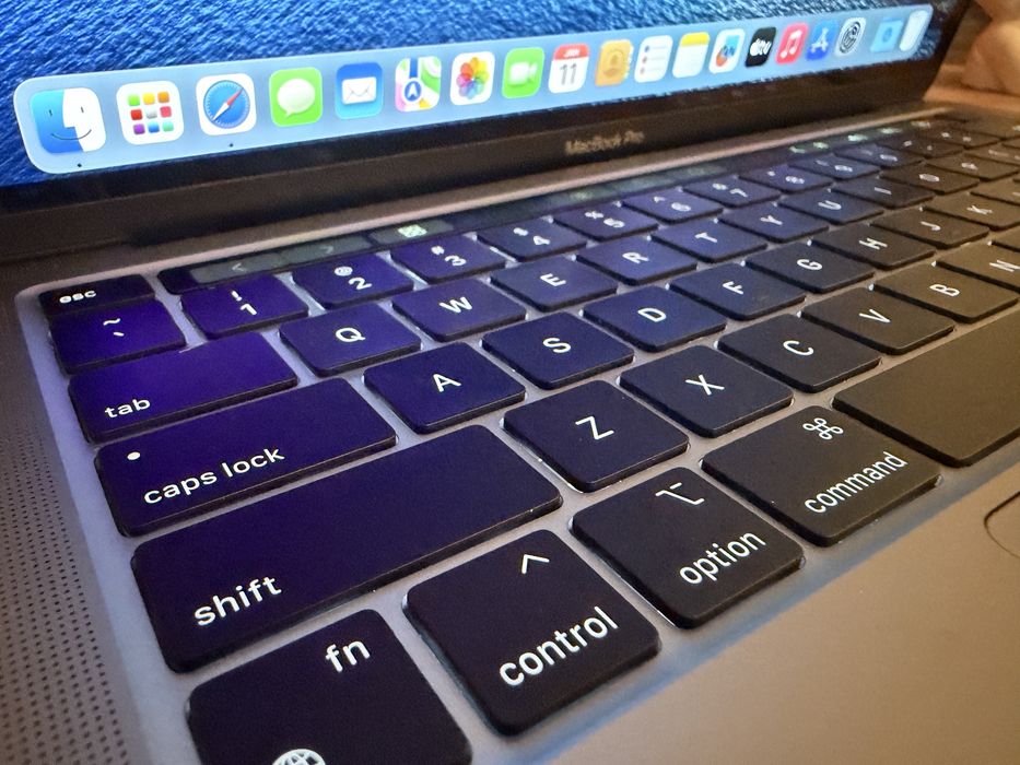 Laptop MacBook Pro 13" M1, 1TB, 16Gb Ram, NOU, 9 cicluri de incarcare