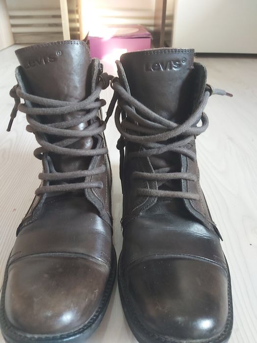 Ghete Levis piele barbati mărimea 39-40