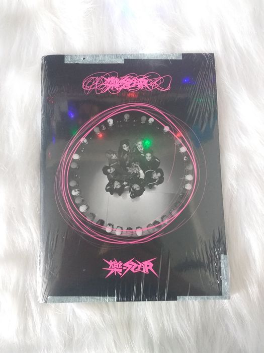 Альбом Stray Kids Rockstar