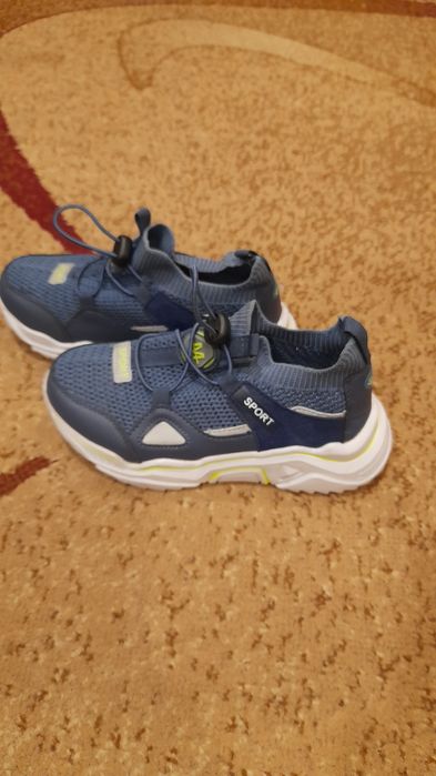 Продам  обувь на мальчика