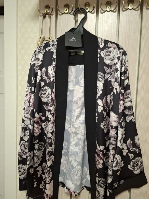 Продам шелковую накидку