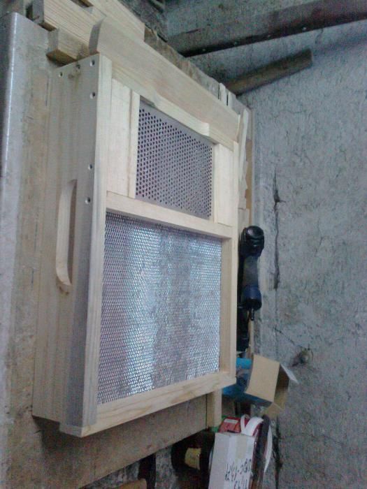 Пчеларски инвентари