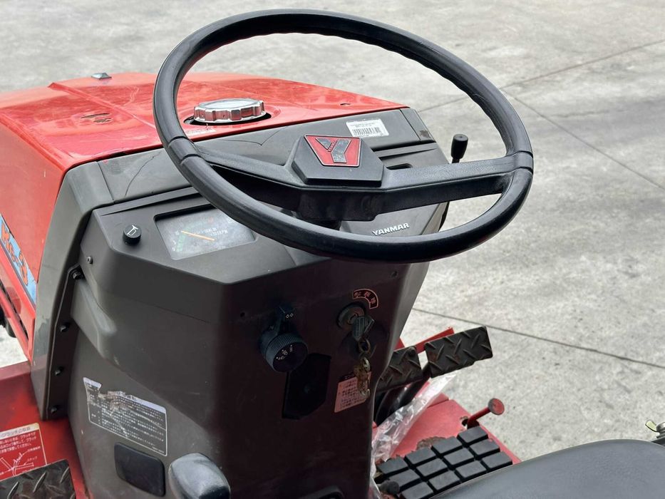 Tractor Japonez de 13.5CP Yanmar KE-3, 4X4 cu freza de sol