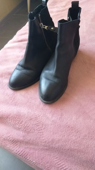 Продавам  обувки