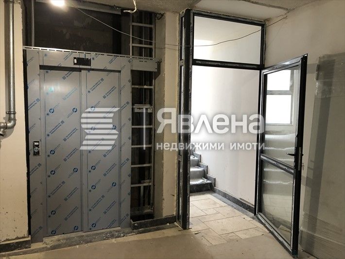 Тристаен апартамент