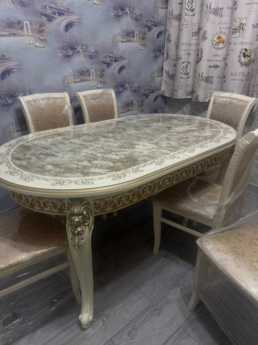 Стол "Роза" со стульями.