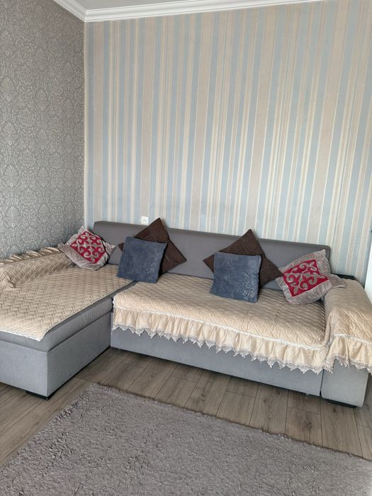 Продается уголок диван