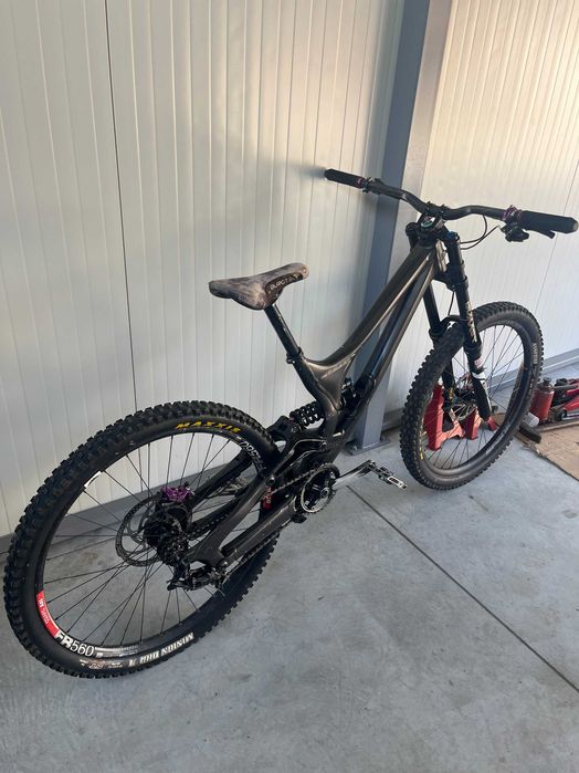 Specialized Demo 8 L 27.5